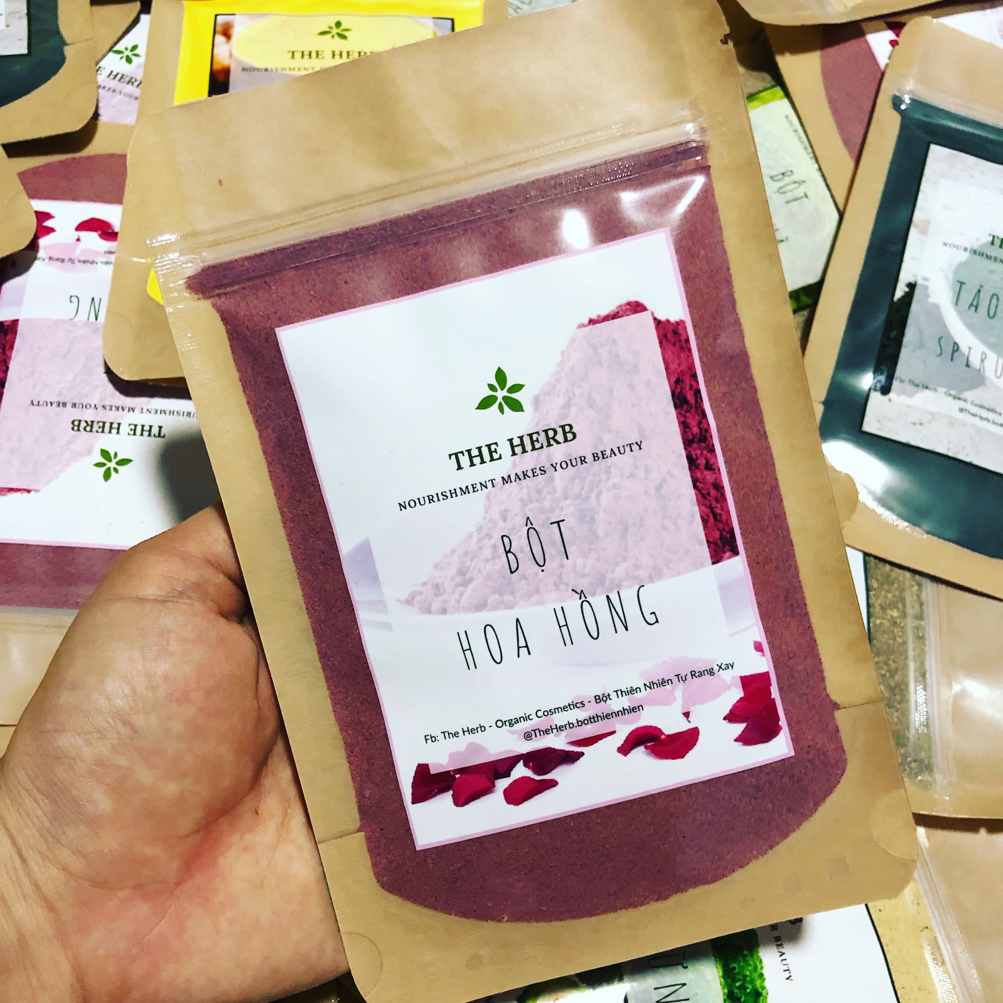 Bột hoa hồng