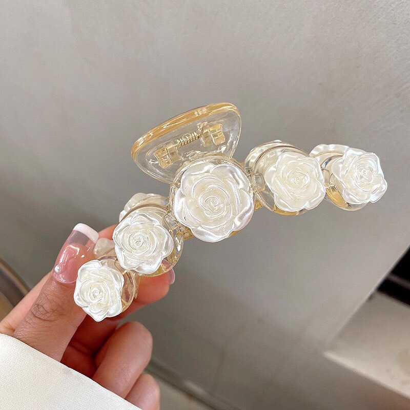 Kẹp tóc nhựa 5 hoa hồng xinh xắn