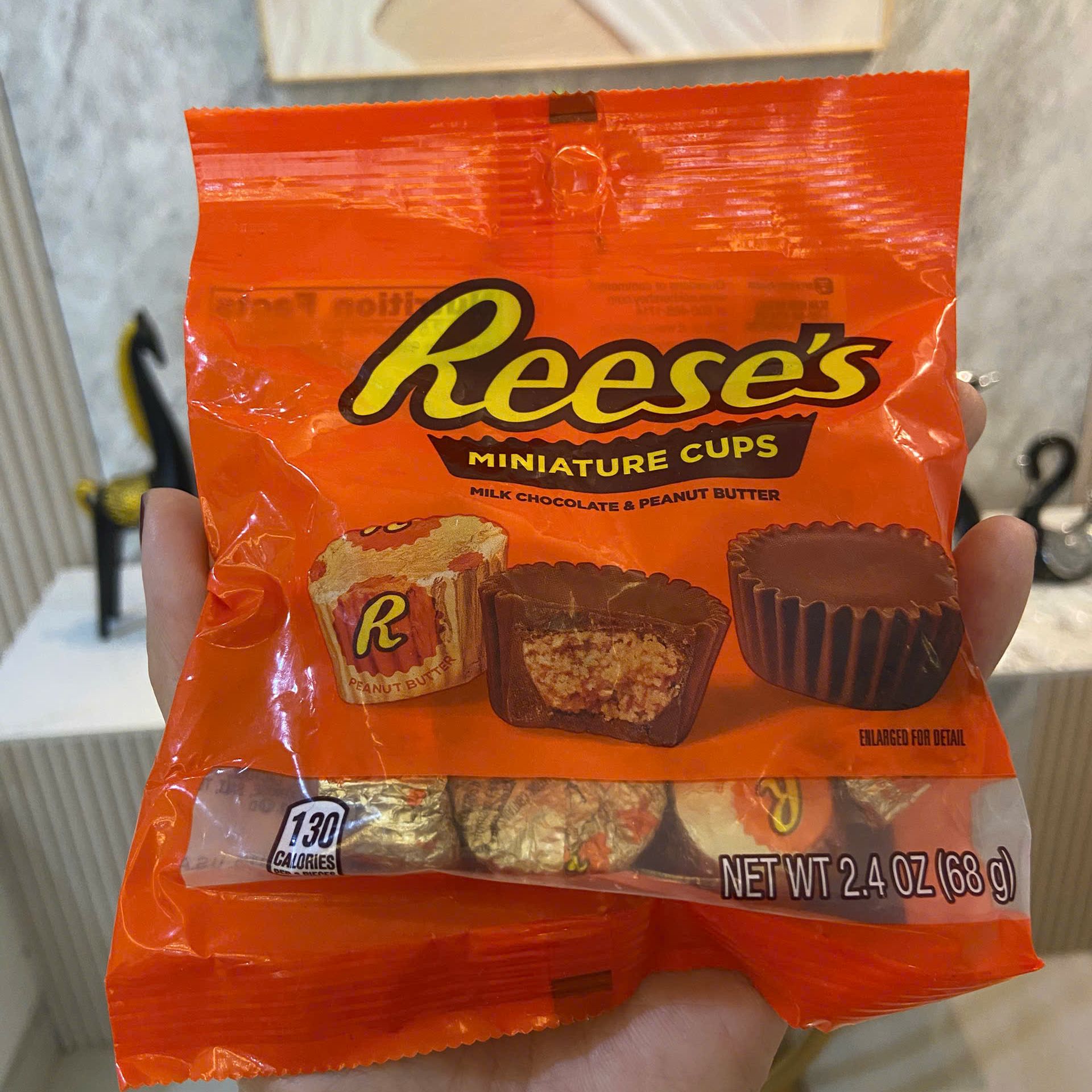 Socola bơ đậu phộng Reese's gói 68g hàng Mỹ