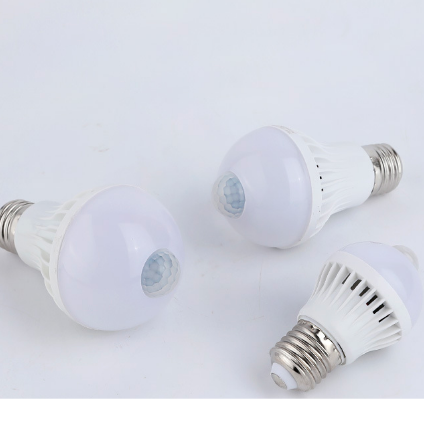 Bóng Đèn Led Cảm Ứng Hồng Ngoại 5W sáng trắng