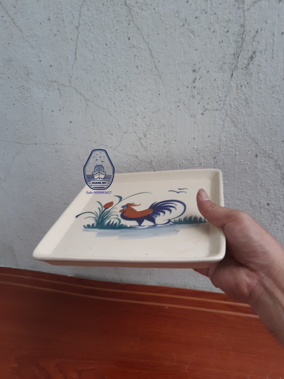 Đĩa Vuông họa tiết con gà trống 25 cm