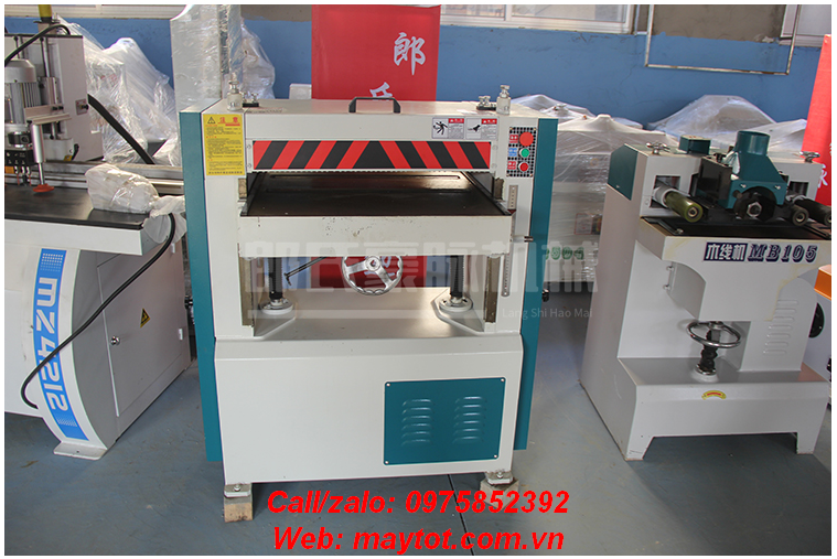 Máy bào cuốn 1 mặt dao soắn 6 tấc