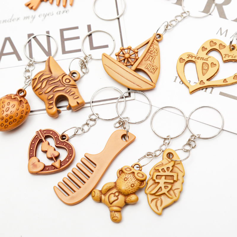 [HCM][COMBO 10] MÓC KHÓA GIẢ GỖ ĐIÊU KHẮC 3D (Mẫu Ngẫu Nhiên)