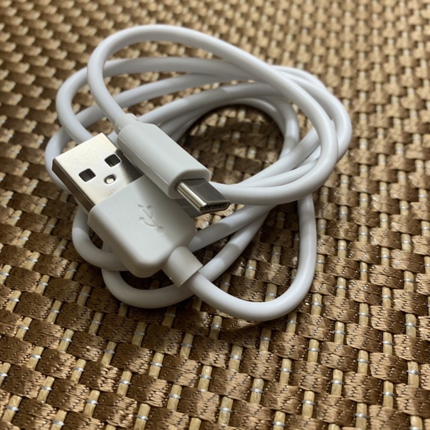 Cáp sạc nhanh 3a USB to TypeC Vsmart chính hãng dùng chung các dòng máy Androi,sợi to đúc khuôn chắc chắn