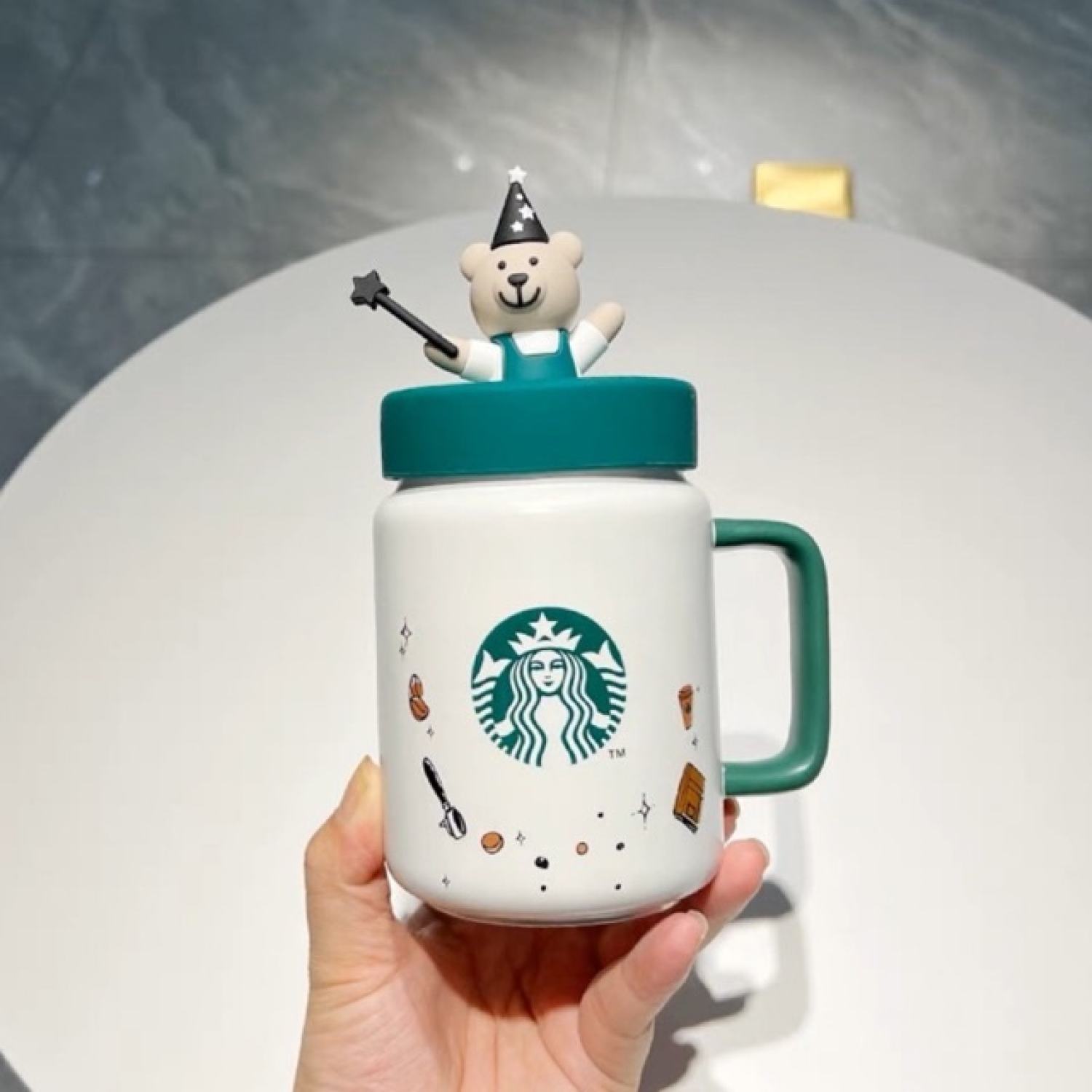 Ly cốc sứ Starbucks gấᴜ xanh kèm nắp Dung tích 420ml