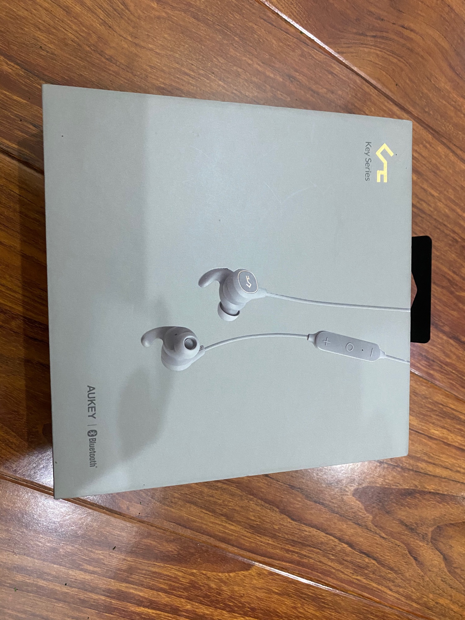 Tai nghe bluetooth Aukey EPB60