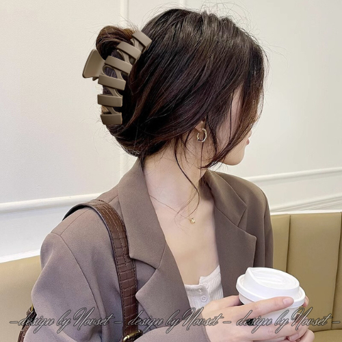 Kẹp tóc càng cua NOVSET kẹp tóc hàn quốc đẹp thiết kế kiểu dáng nhựa nhám có chọn màu Mã #KT_16881
