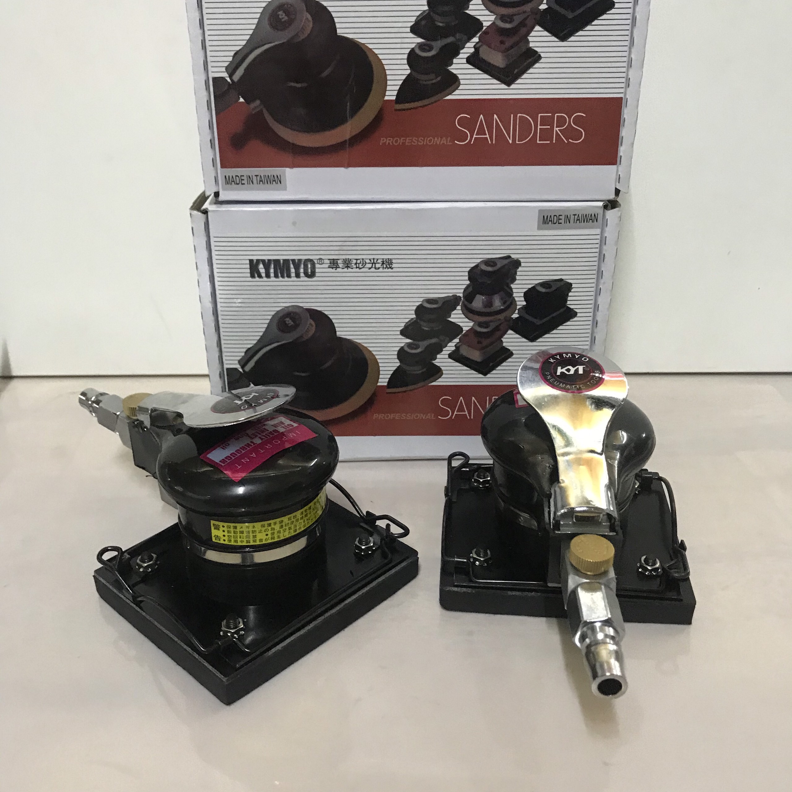 MÁY CHÀ NHÁM HƠI RUNG VUÔNG HIỆU KYMYO ĐÀI LOAN