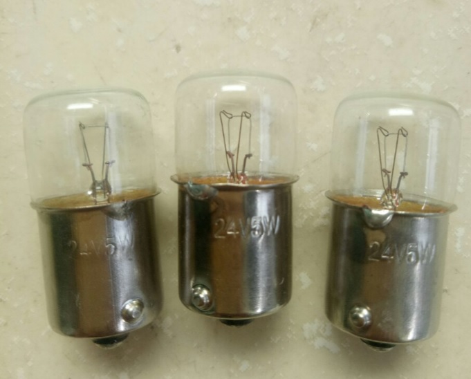 Bóng Đèn Sợi Đốt  24V 5W Đuôi Gài TIẾP XÚC ĐƠN BA15S 16x35