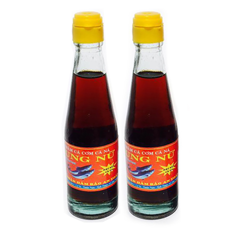 Bộ 2 chai nước mắm truyền thống cá cơm Cà Ná Trung Nữ loại thượng hạng 50 độ đạm chai thuỷ tinh 250ml