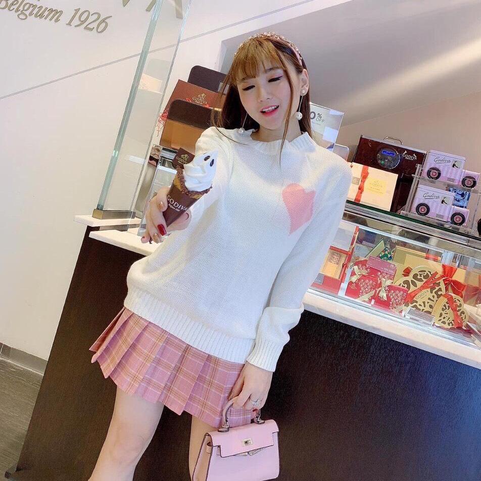 Áo len gân nữ hình tim
