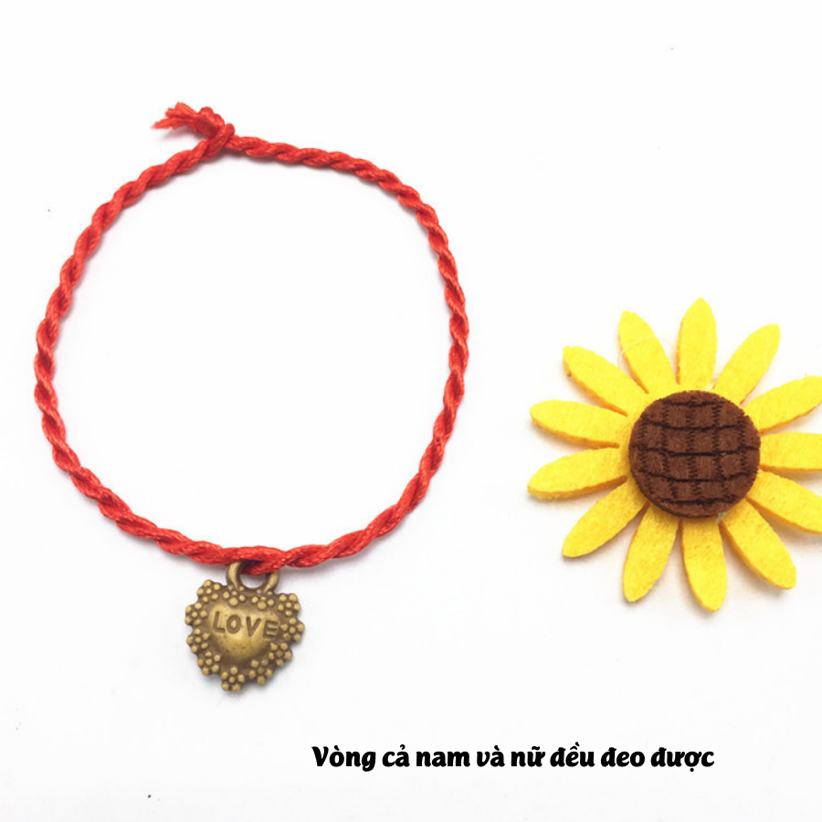 Vòng đeo tay may mắn màu đỏ mặt trái tim