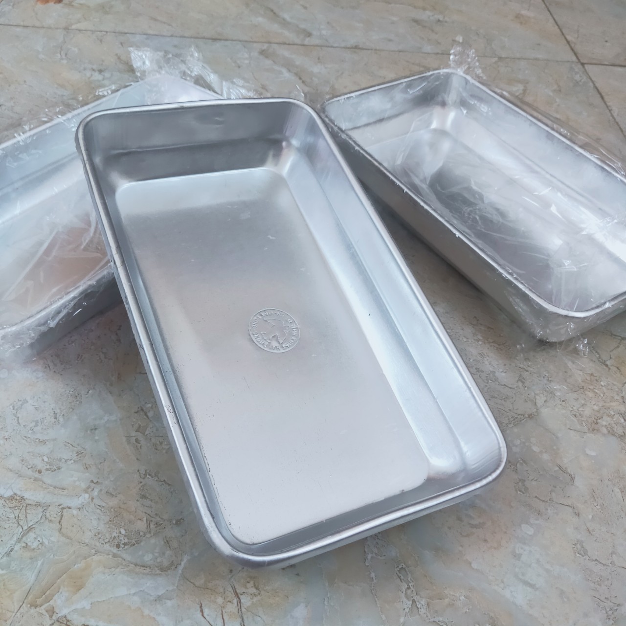 Khay làm đá bằng nhôm đẹp loại dày