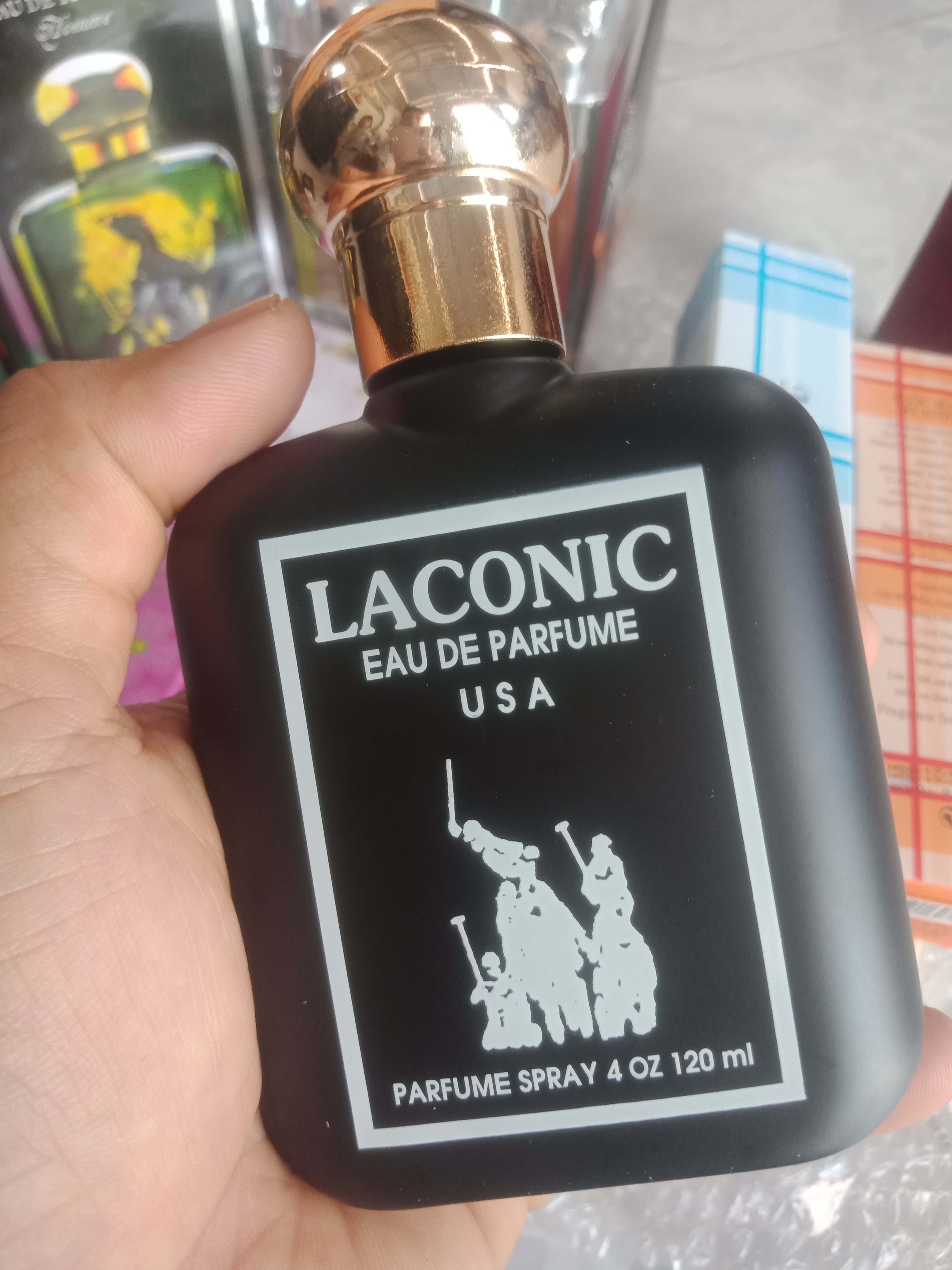Nước hoa mỹ LACONIC cực thơm