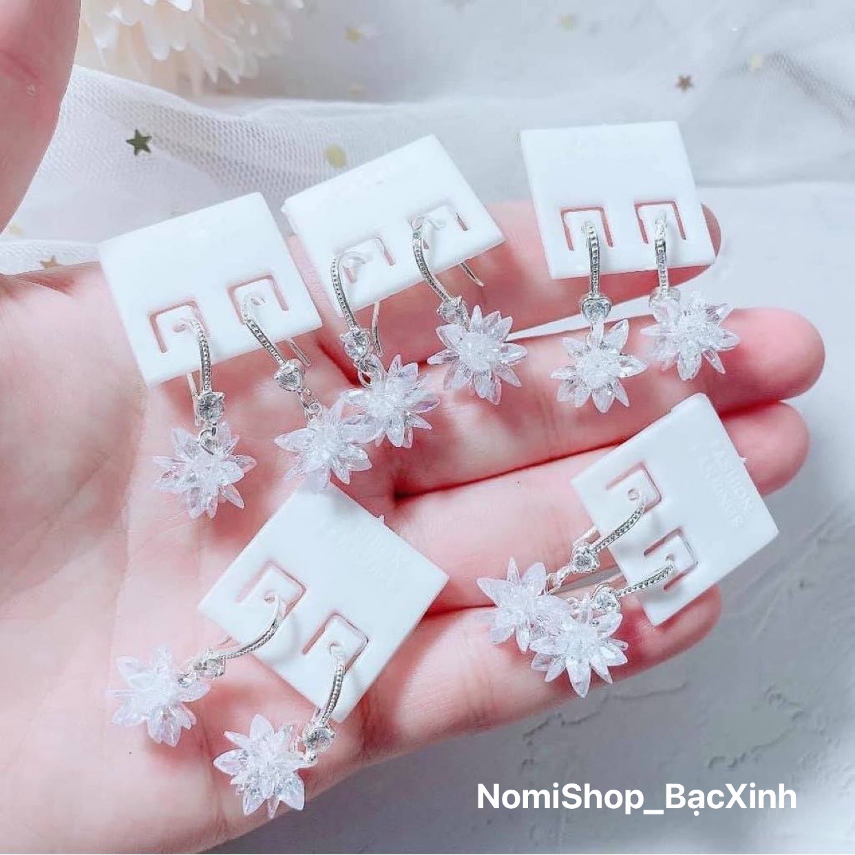 Bông tai pha lê bông tuyết thời trang siêu hot - Nomi SHop Bạc Xinh