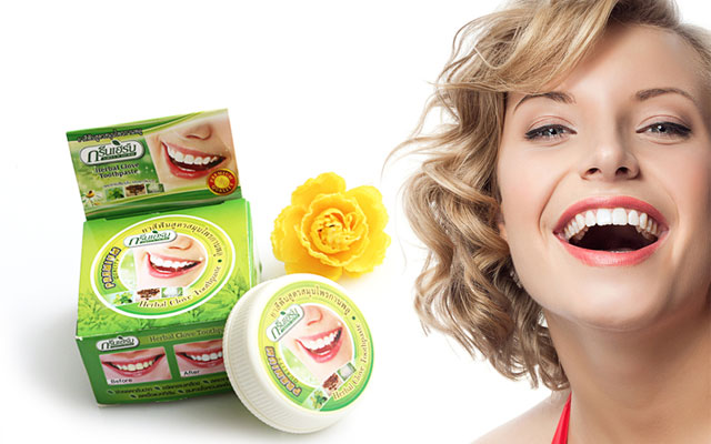 [HCM]bột đánh trắng răng dừa thái lan