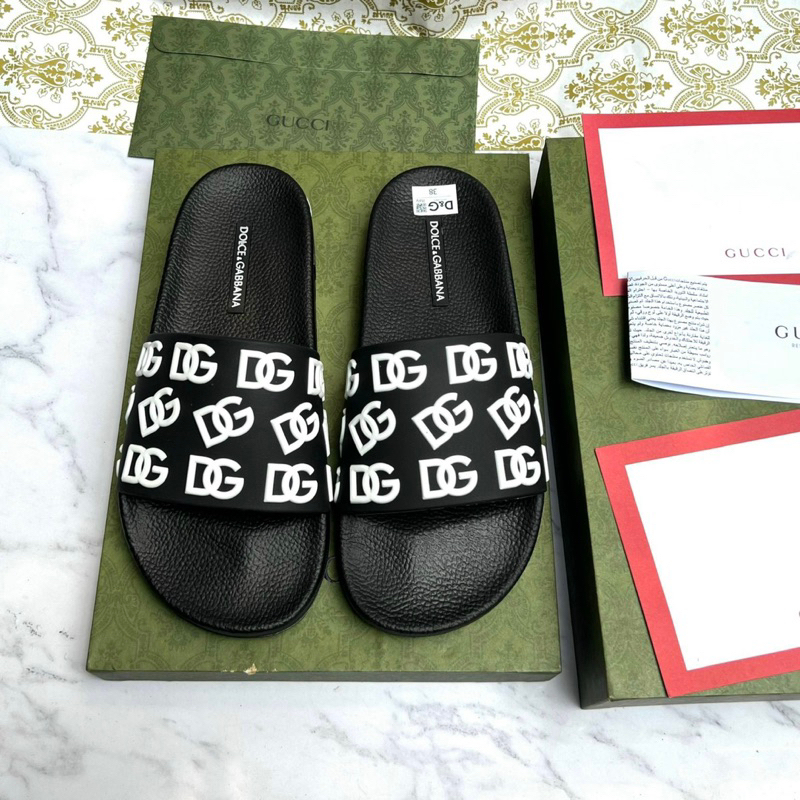Dép lê nam quai ngang Dol ce cao su đúc nổi logo chữ DG monogram đen trắng đế hoạ tiết hoa văn cao cấp