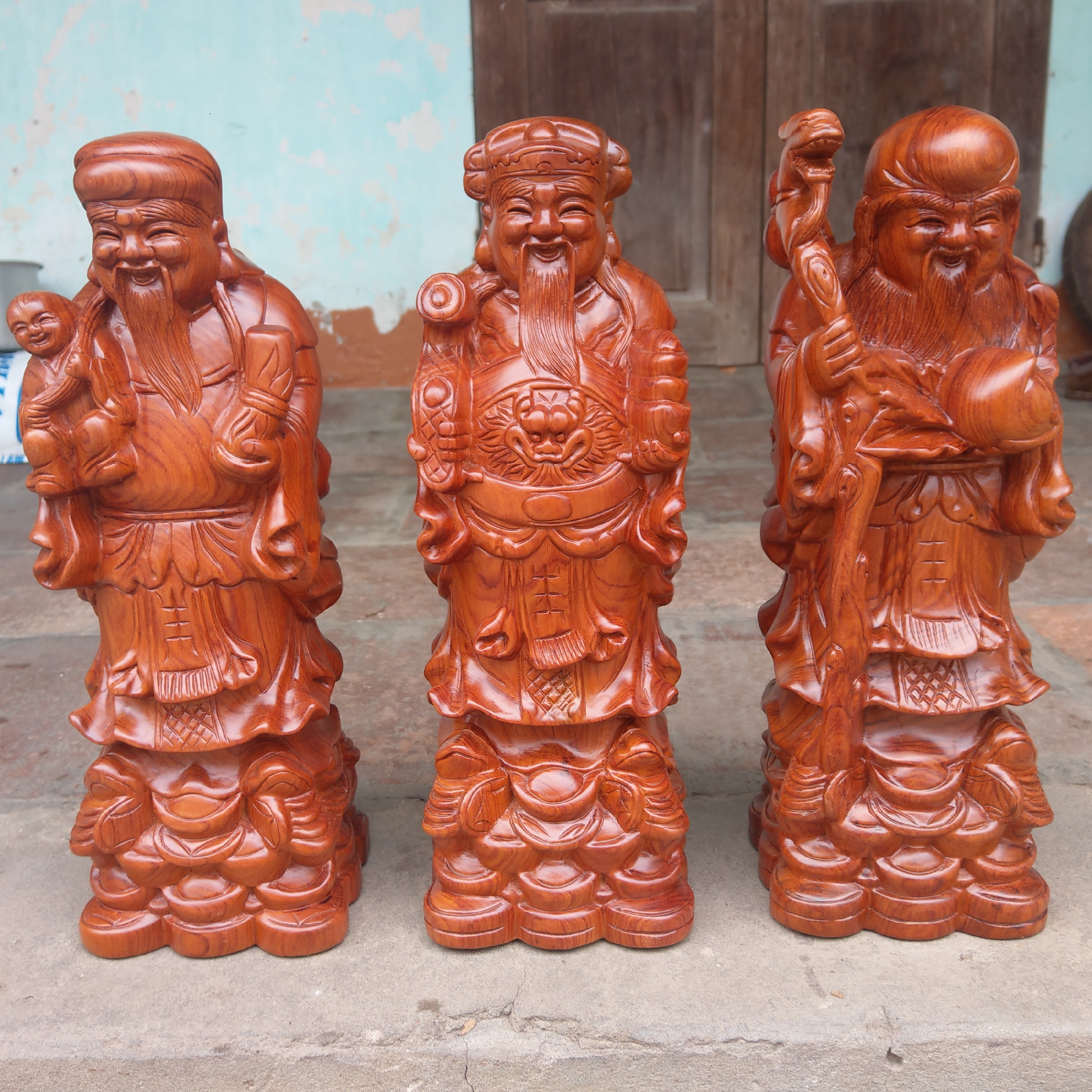 Tam đa gỗ hương đá - đế tiền - cao 30cm
