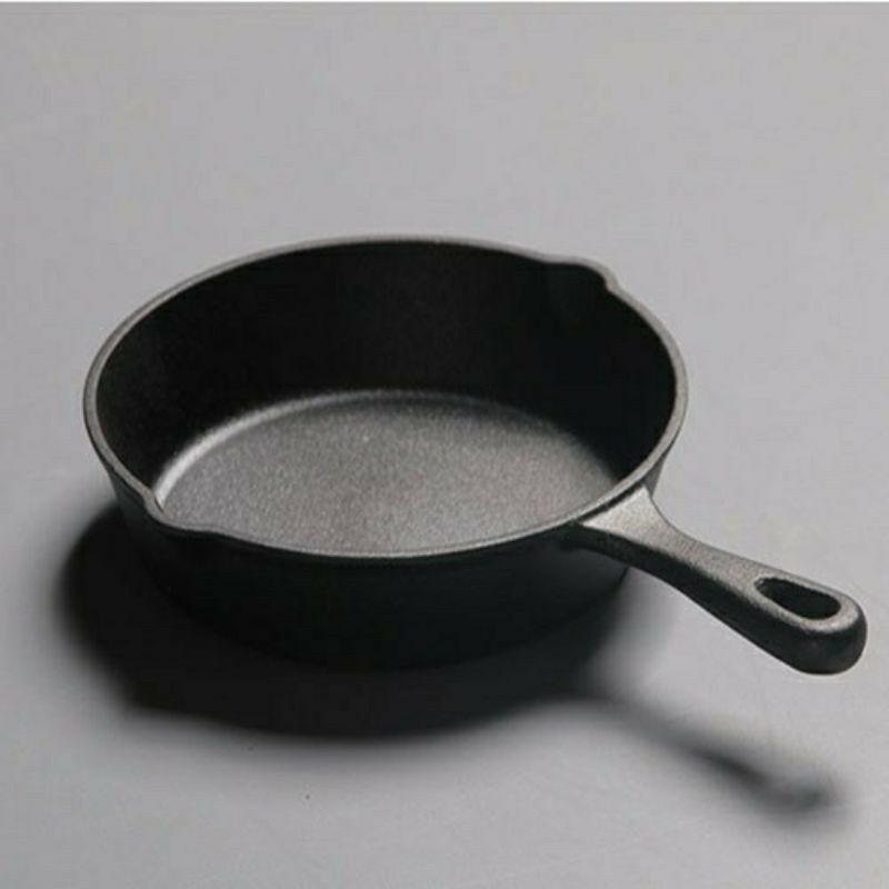 Chảo Gang Thô Đúc Kiểu Nhật Nguyên Khối Không Phủ Tay Cầm Size 16 - 20 -26 - 30cm Dùng Được Bếp Từ