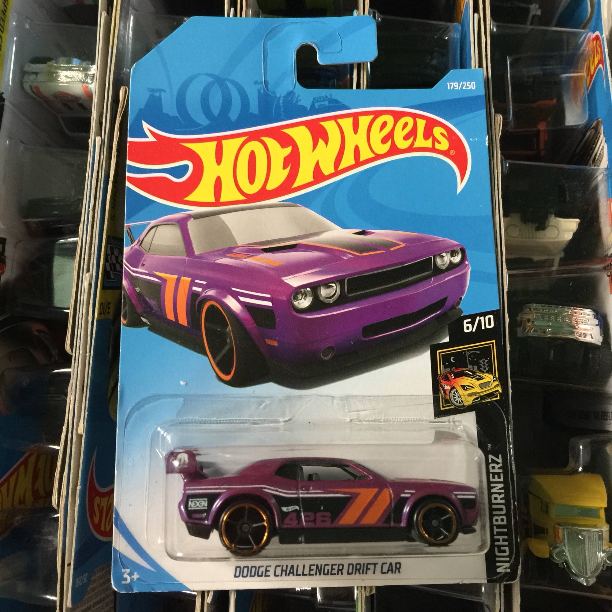 Xe Mô Hình Hot Wheels tỉ lệ 1:64 "Dodge Challenger Drift Car"