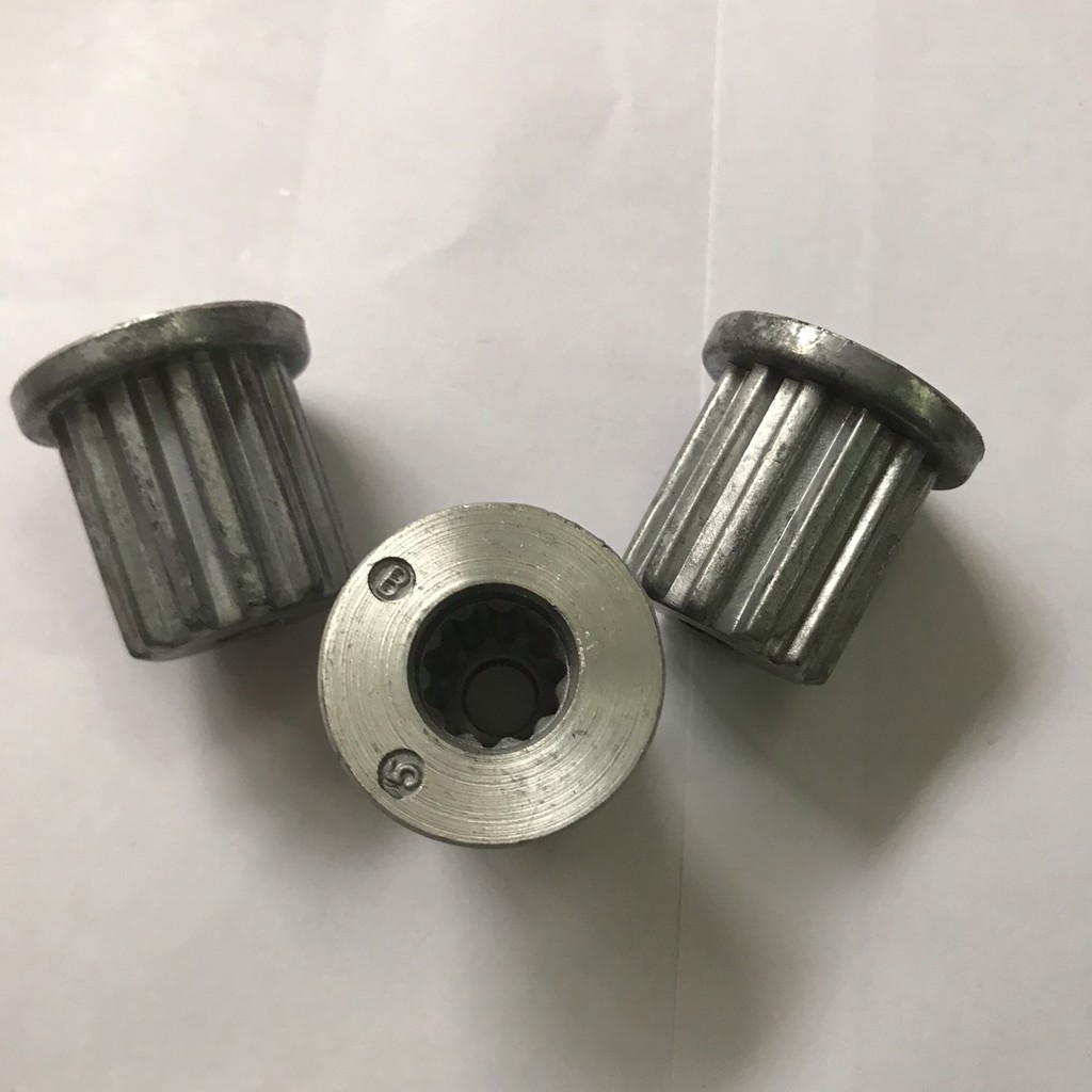 Ốc Đóng Mâm Máy Giặt LG 12 Khía-Đường Kính Lỗ 1,3cm