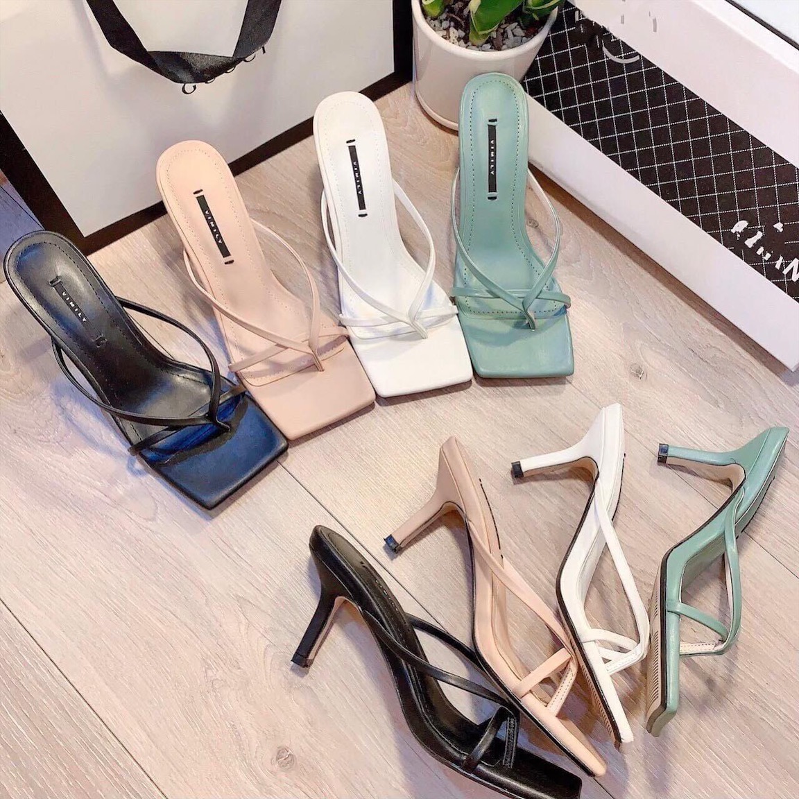 Guốc dép cao gót quai mảnh gót nhọn 7cm - V2