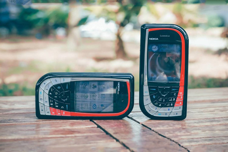 Điện thoại cổ nokia 7610 độc đáo – tặng pin sạc