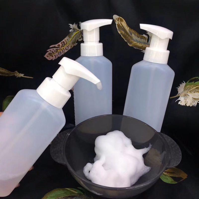 Bình xịt tạo bọt Charmvit 180ml