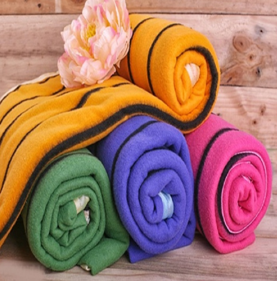 10 cái mền nỉ cá nhân họa tiết kẻ sọc 1m6 x 2m (Giao màu ngẫu nhiên)