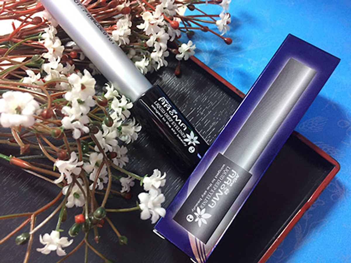 Kẻ mắt nước siêu mảnh, siêu đen Mira Aroma Liquid Deep Eyeliner Hàn Quốc 7ml