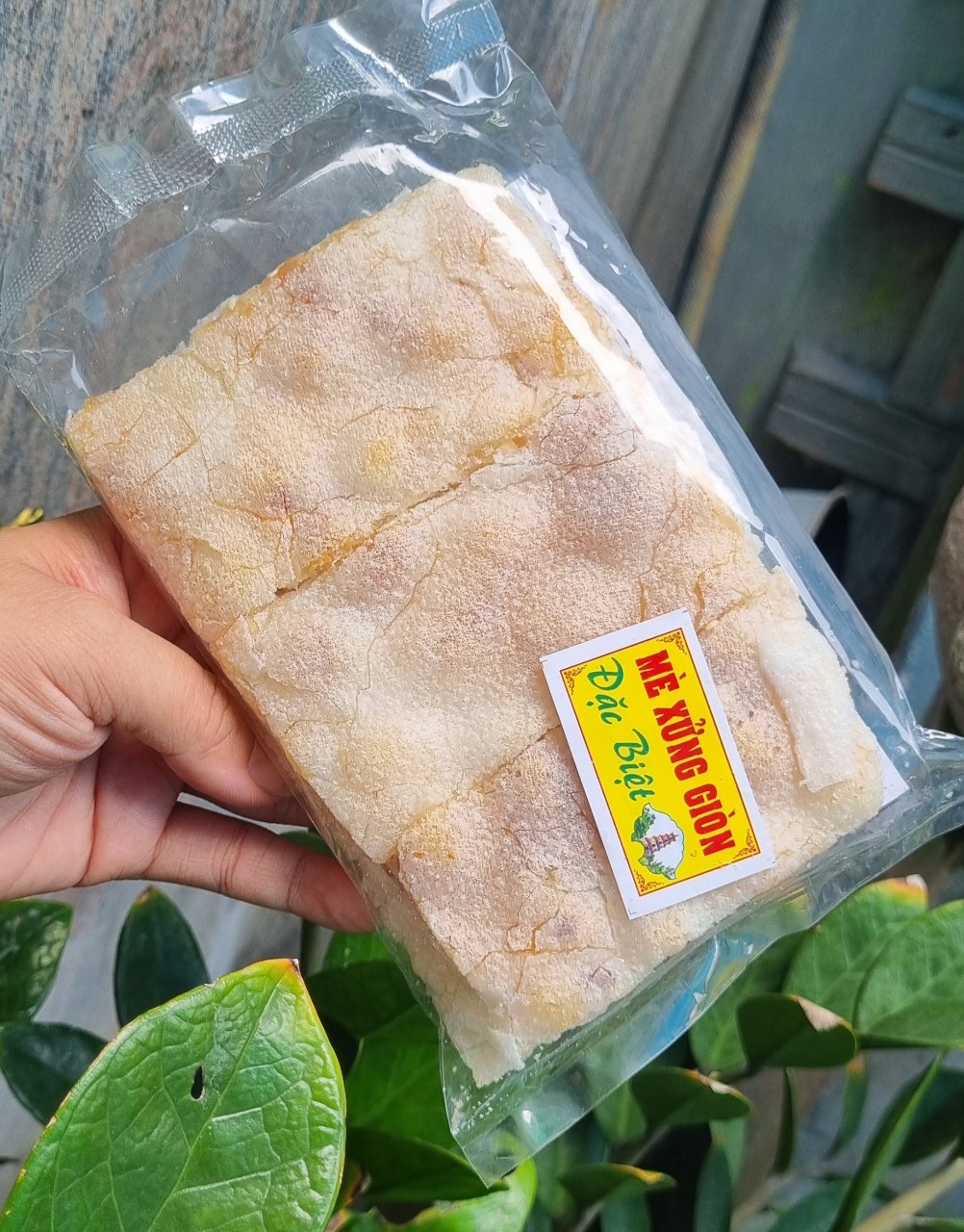 Kẹo Mè Xửng giòn đặc sản ẩm thực xứ Huế - 200gram
