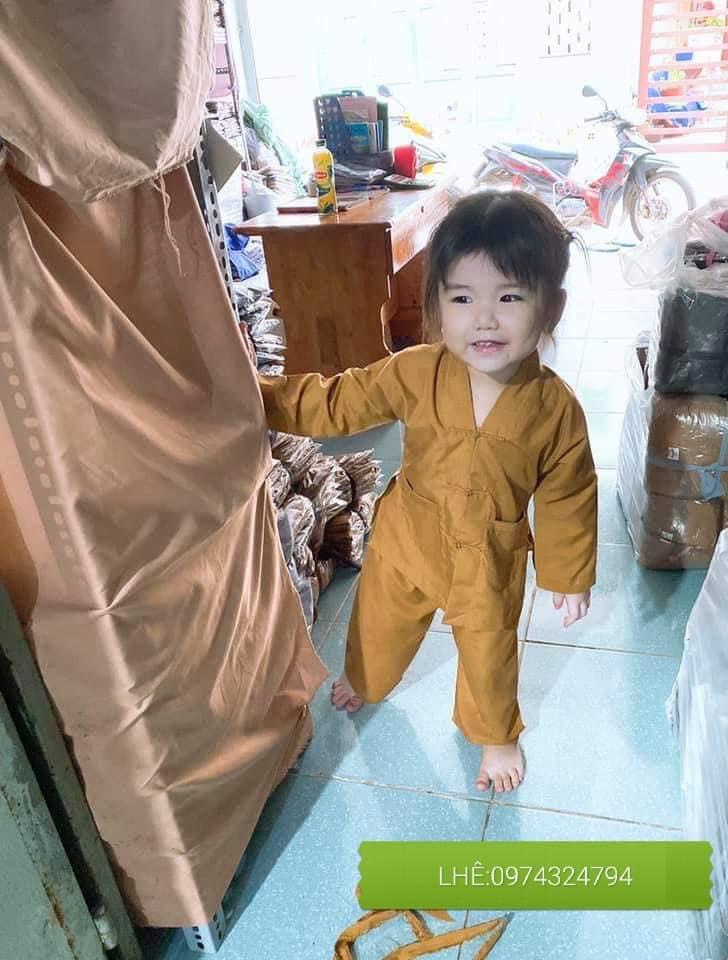 Đồ lam đi chùa-la hán bé trai và bé gái
