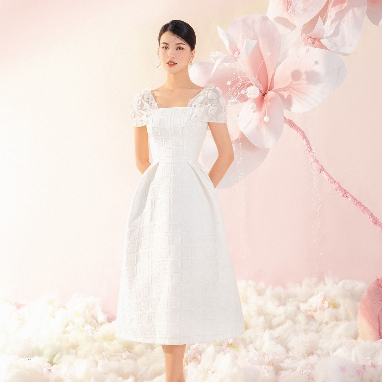 Olv - đầm amanda square neck embro