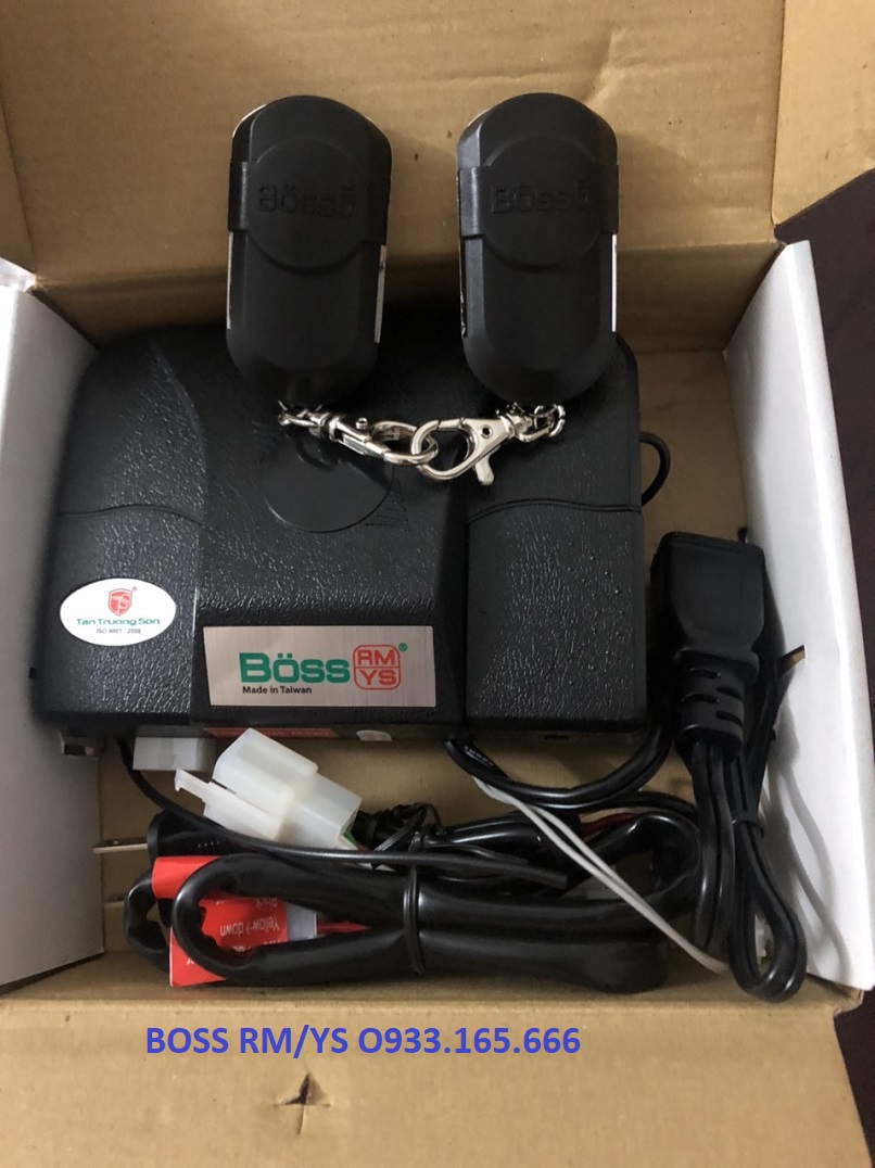 Bộ hộp điều khiển Boss RM - YS bao gồm 2 tay điều khiển từ xa + cáp chuyển đổi có hướng dẫn lắp đặt