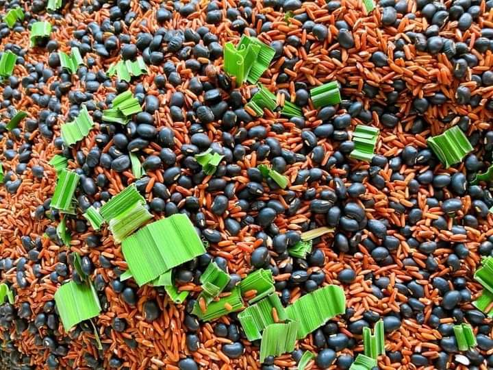 1 kg trà đậu đen ,gạo lứt lá dứa thơm