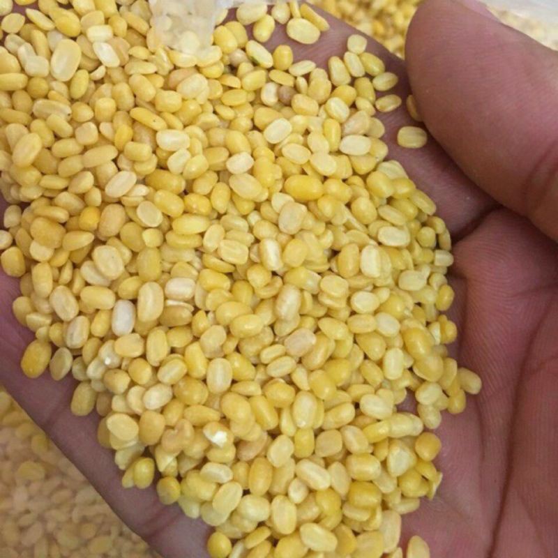 500g đậu xanh bóc vỏ, dùng nấu xôi, chè...
