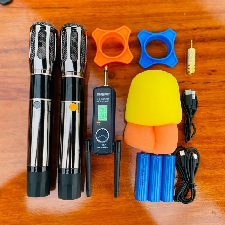HÀNG TỐT | Micro Không Dây Chống Hú Shure SL980 Sử Dụng Pin Sạc 18650 Chất Âm Sáng Micro Hát Nhẹ Siêu Hút Chất Liệu Kim Loại Cầm Chắc Tay Chuyên Dùng Cho Loa Kéo, Amply. Karaoke Gia Đình, Hội Nghị Bảo Hành 12 Tháng
