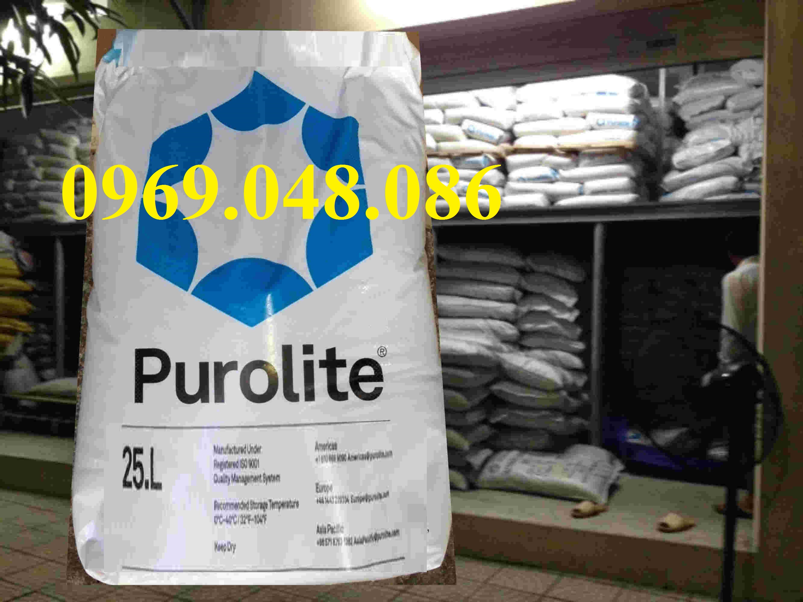 Hạt cation PUROLITE C100 của anh chuyên lọc nước nhiễm đá vôi