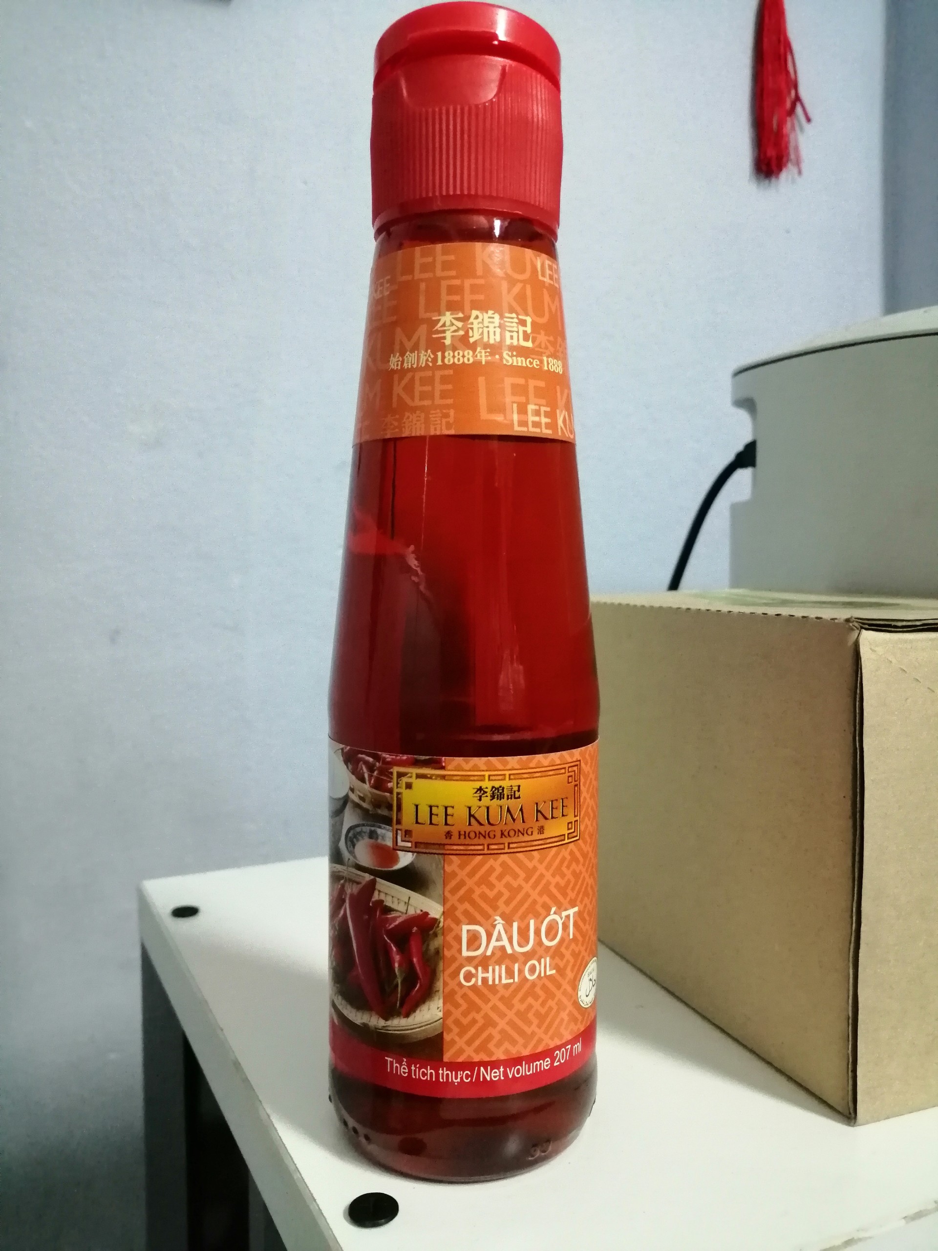 HOÀN TIỀN 10% Dầu Ớt Lee Kum Kee Hong Kong 207ml - Chilli Oil LKK