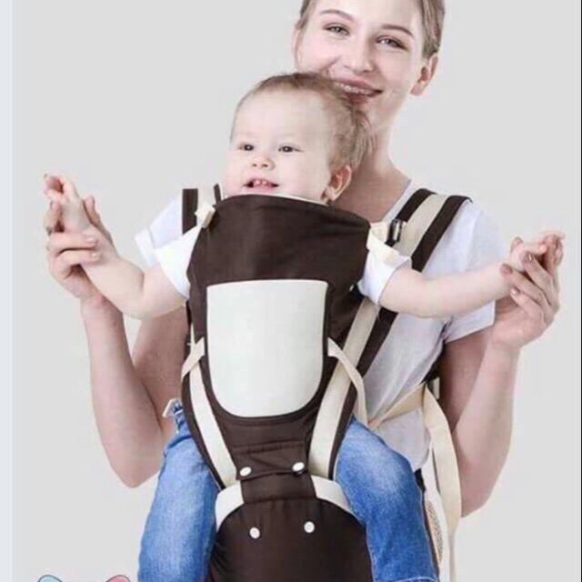 Địu ngồi nhiều tư thế an toàn cho bé thuận tiên cho mẹ