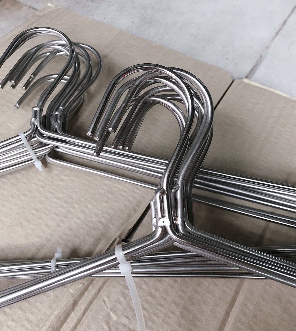 10 Móc áo, mắc phơi quần áo inox