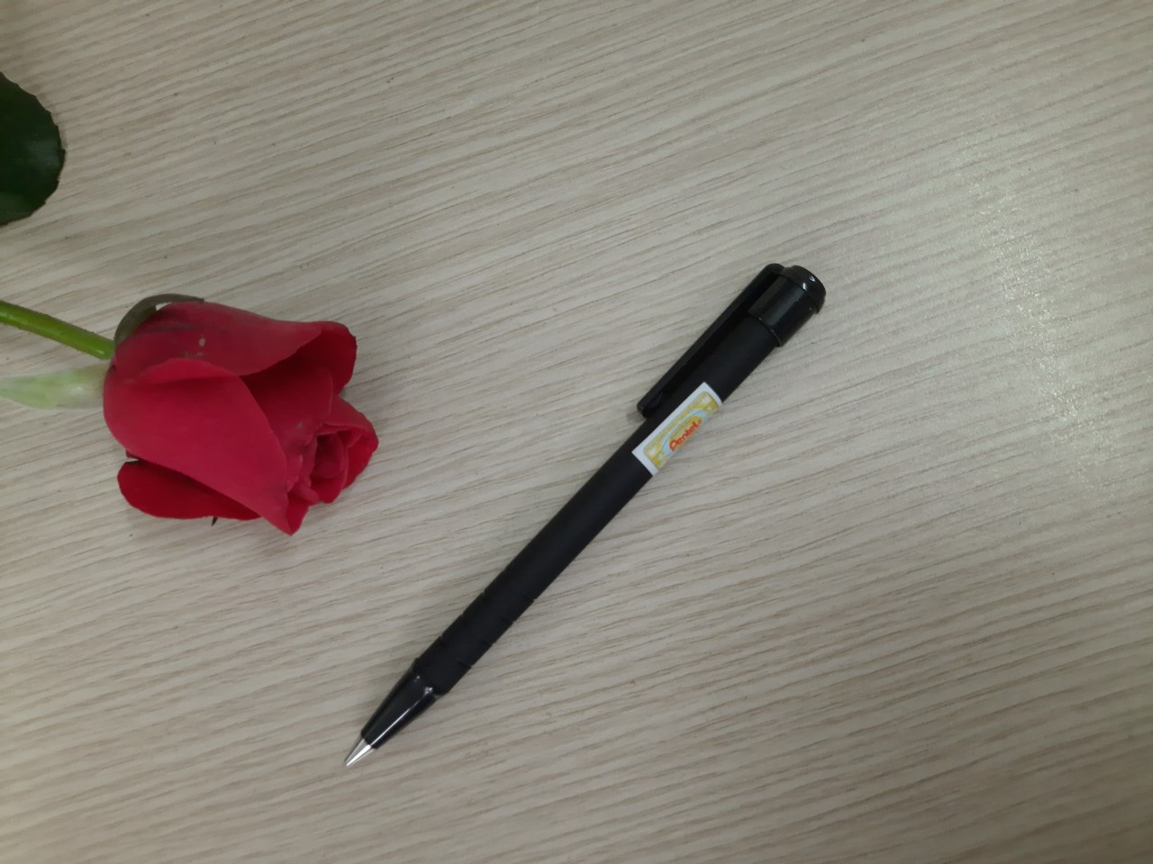 Bút chì kim pentel a255