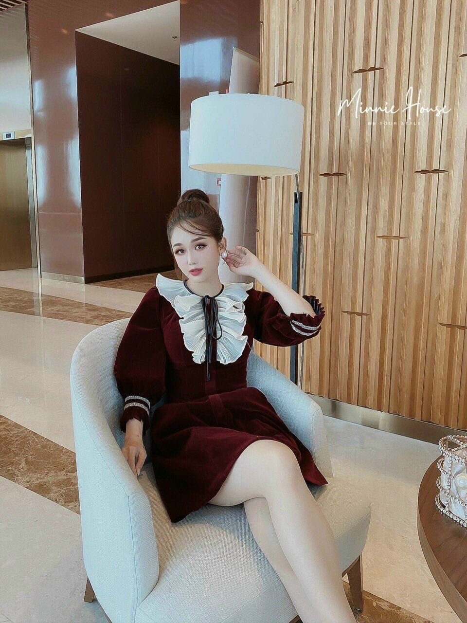 Đầm nhung tay dài phối viền cổ phối bèo siêu xinh form chuẩn kiểu dáng sang trọng