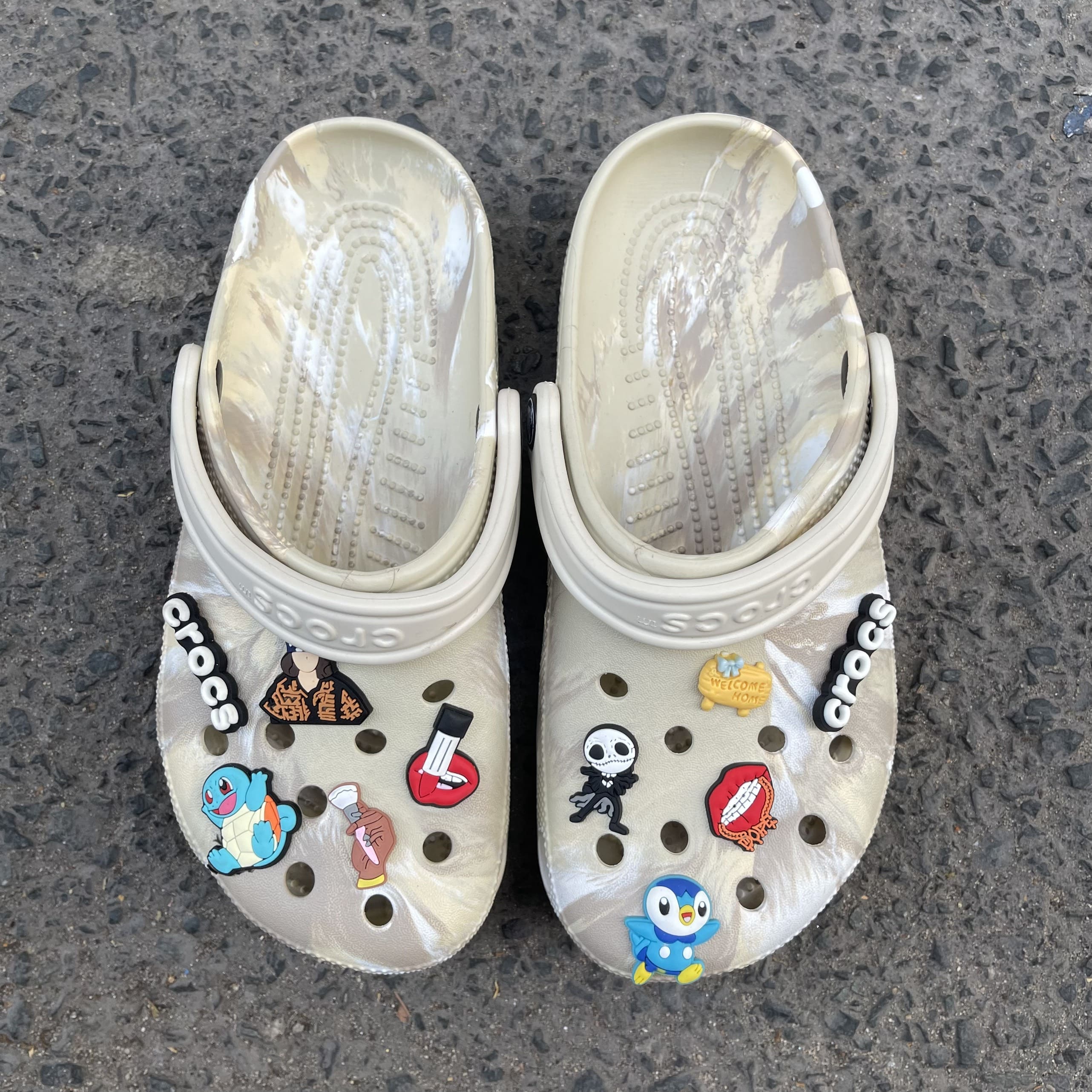 Vui lòng đọc kỹ - thanh lý lỗ dép crocs chính hãng lỗi cắt, giá siêu rẻ