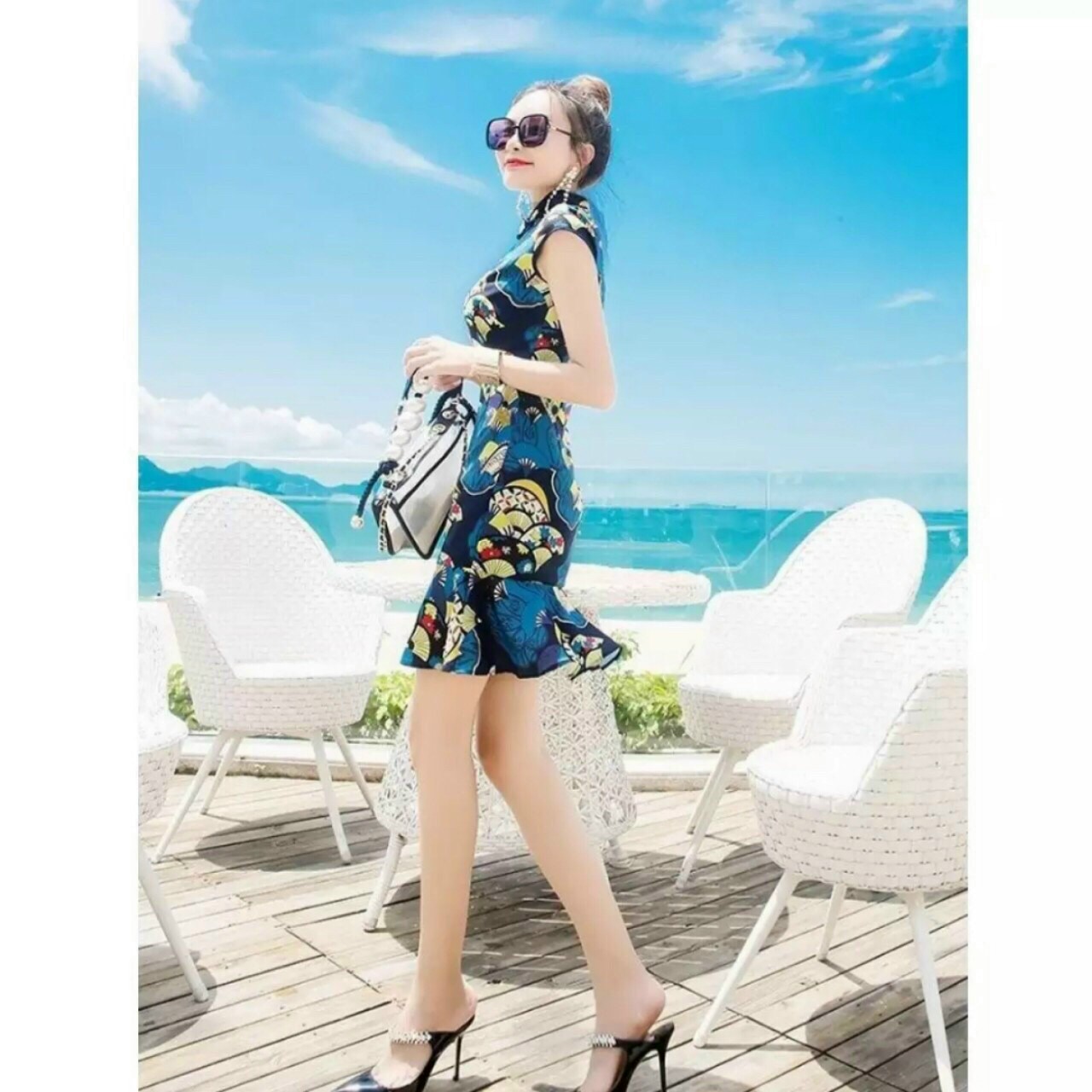 Đầm ôm body cổ tàu siêu dễ thương
