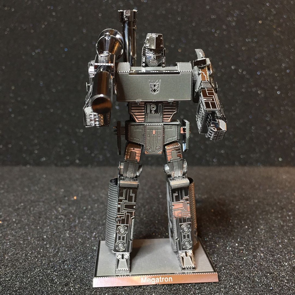 Mô hình lắp ráp 3D kim loại Robot Megatron – Transformers [Chưa lắp]