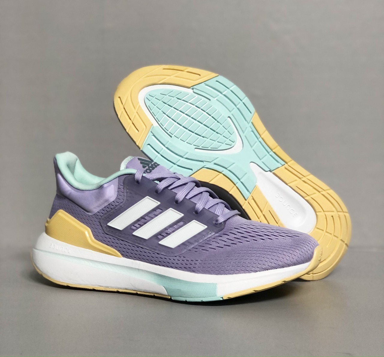 Giày thể thao nữ adidas eq21run