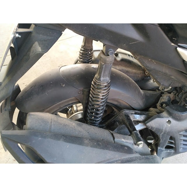 Dè con nối thêm chắn bùn  Yamaha NVX (dè nối sau xe NVX)