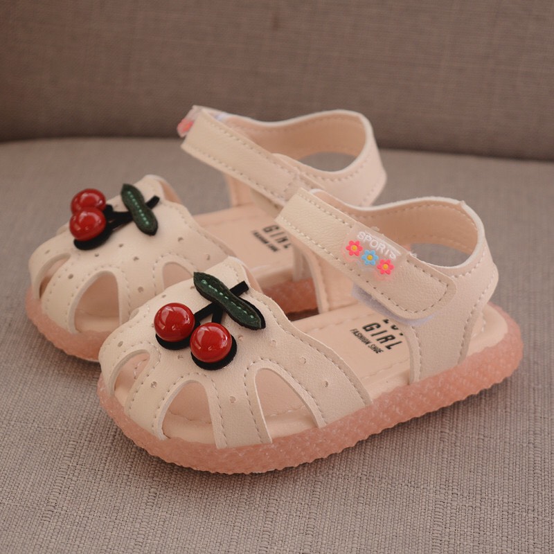 Giày sandal Cherry tập đi cho bé xinh xắn