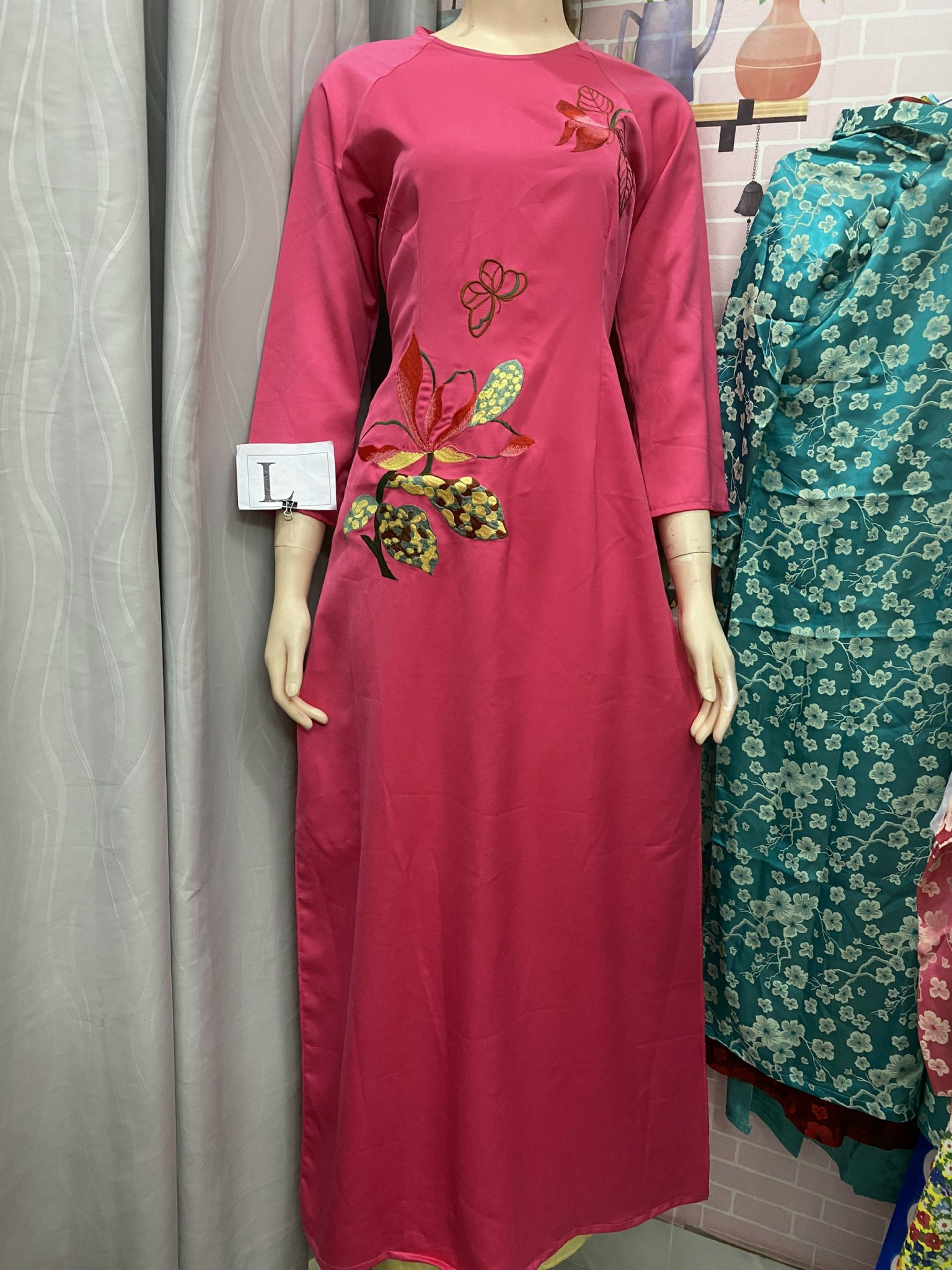 Sale áo dài lẻ size chất vải tây thi dày dặn siêu đẹp giá rẻ